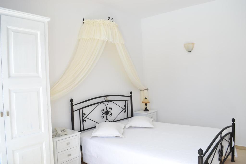 Anthonas Apartments Imerovigli  Cameră foto